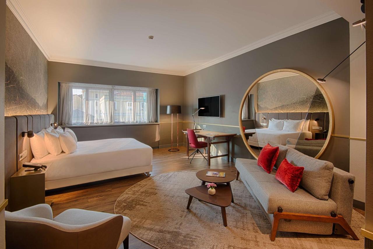 Quarto Familiar (2 Adultos + 2 Crianças)