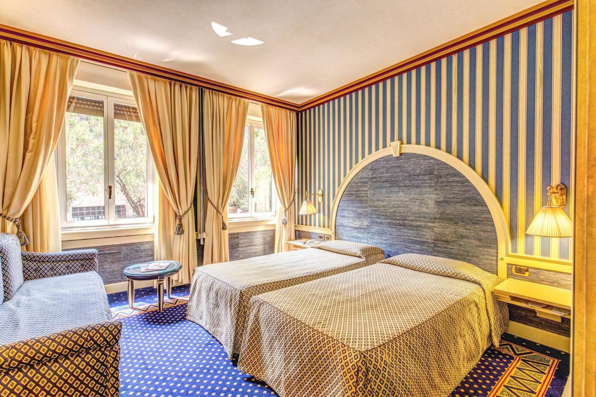 Triple Room,1209256939:JPEG