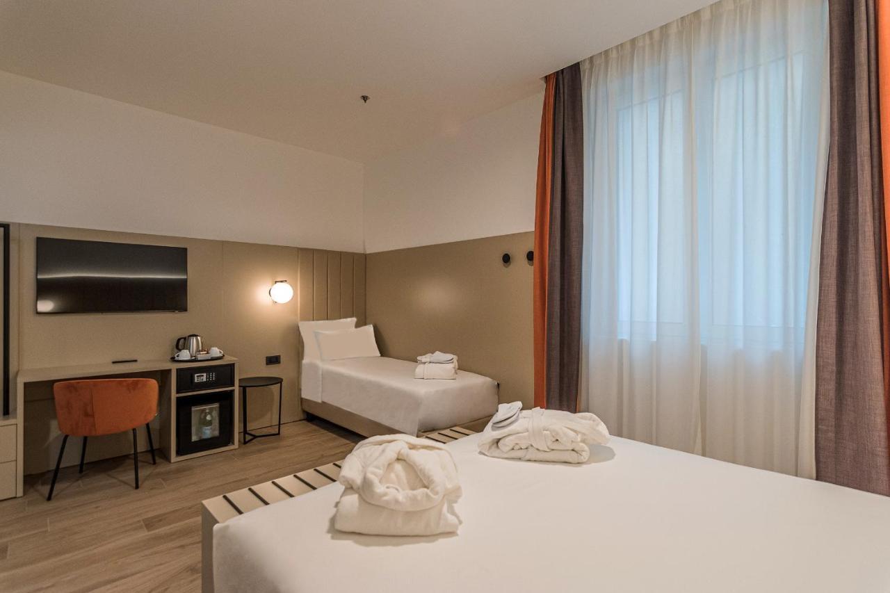 Superior Triple Room,1308665584:JPEG