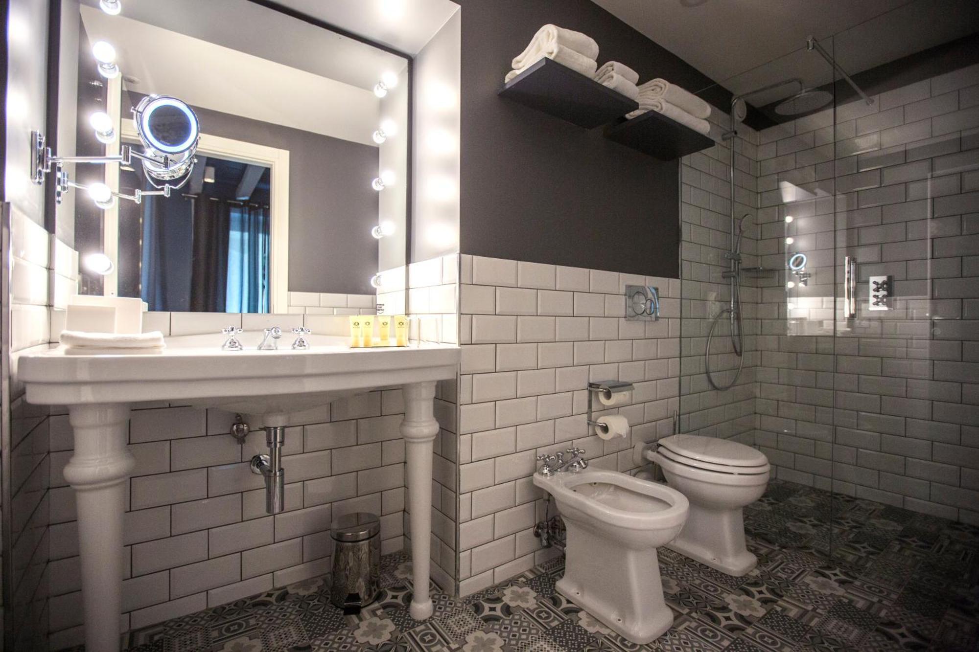 Queen Suite
