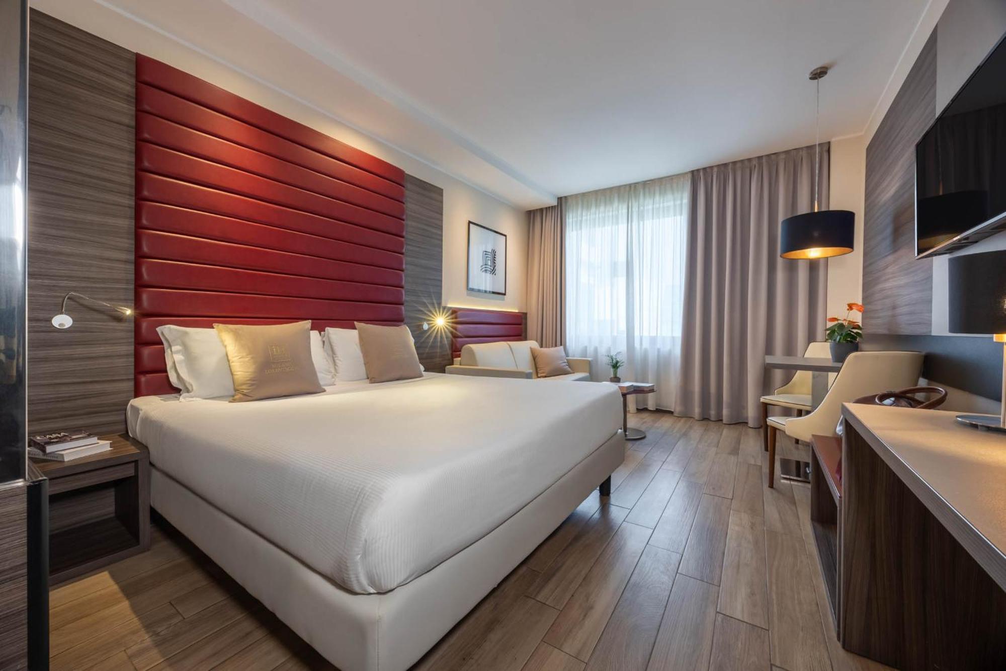 Quarto Duplo Superior com Sofá-Cama