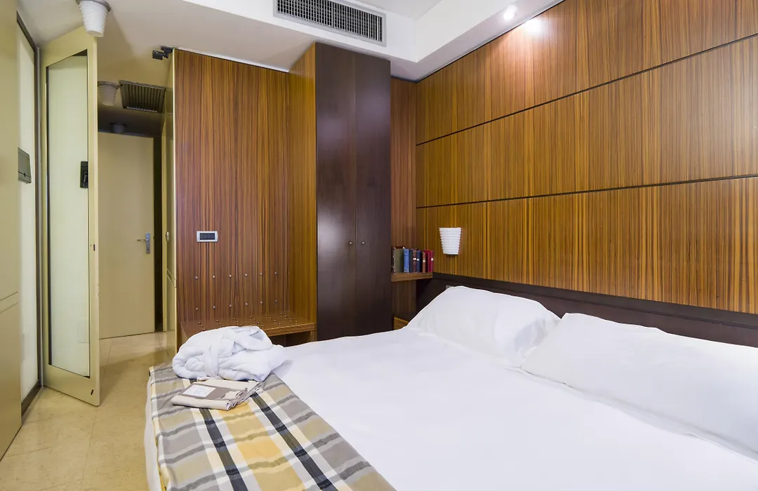 Hotel Carrobbio-1