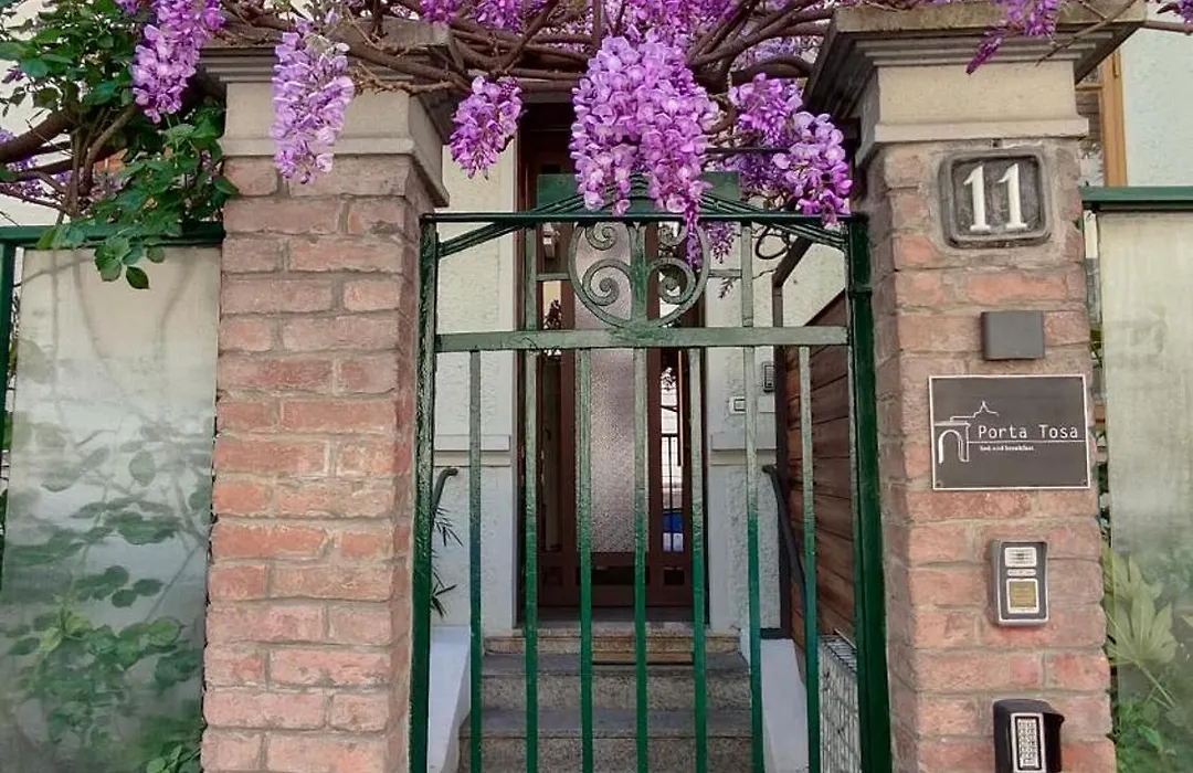 Porta Tosa Boutique-1
