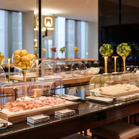 Hotel The Square Milano Duomo - Preferred Hotels & Resorts-3