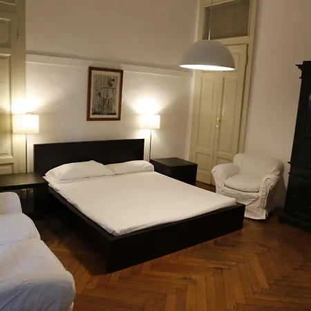Casa Milano- Apartments And Rooms-2